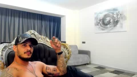 Snapshot of jonnyporn1 chatting on June 15, 9:28 pm jonnyporn1 online show from June 15, 9:28 pm