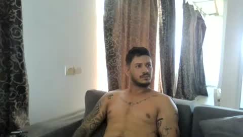 Snapshot of jonnyporn1 chatting on June 24, 9:19 am jonnyporn1 online show from June 24, 9:19 am