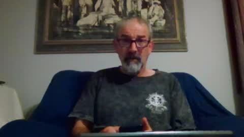 Snapshot of jony_five chatting on July 6, 2:08 am Jon online show from July 6, 2:08 am