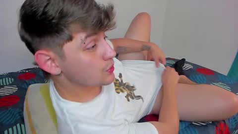 Snapshot of jordan_di31 chatting on December 30, 2:31 am Jordn follow me on my soyjordanditri model account online show from December 30, 2:31 am
