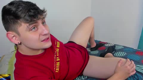 Snapshot of jordan_di31 chatting on January 24, 4:17 pm Jordn follow me on my soyjordanditri model account online show from January 24, 4:17 pm