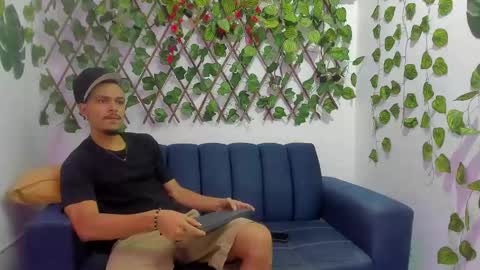 Snapshot of jordan_love7 chatting on January 8, 12:47 pm jordan online show from January 8, 12:47 pm