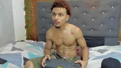 Snapshot of jordan_love7 chatting on January 10, 3:48 pm jordan online show from January 10, 3:48 pm