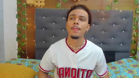 Snapshot of jordan_love7 chatting on January 18, 12:47 pm jordan online show from January 18, 12:47 pm