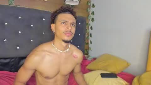 Snapshot of jordan_love7 chatting on January 18, 9:55 pm jordan online show from January 18, 9:55 pm