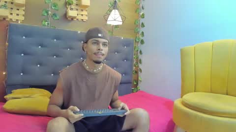 Snapshot of jordan_love7 chatting on January 19, 12:39 pm jordan online show from January 19, 12:39 pm
