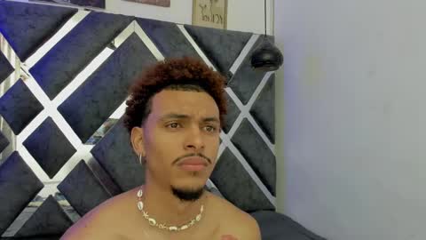 Snapshot of jordan_love7 chatting on February 3, 9:41 am jordan online show from February 3, 9:41 am