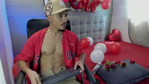 Snapshot of jordan_love7 chatting on February 15, 4:01 pm jordan online show from February 15, 4:01 pm