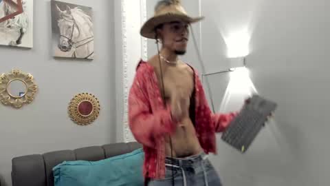 Snapshot of jordan_love7 chatting on February 22, 1:02 pm jordan online show from February 22, 1:02 pm