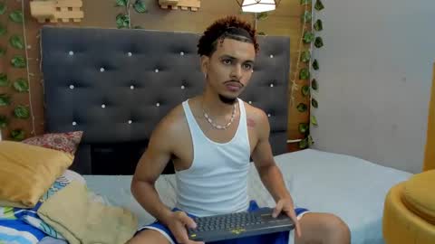 Snapshot of jordan_love7 chatting on February 26, 7:05 pm jordan online show from February 26, 7:05 pm