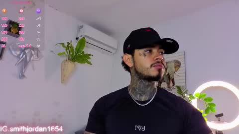 Jordan Smith online show from November 29, 9:29 pm