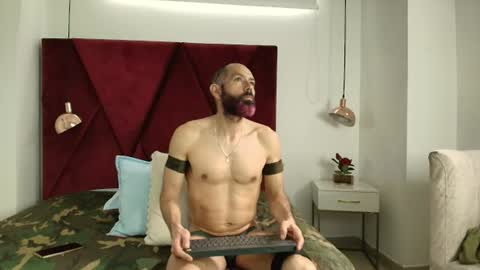 jorgeperezz online show from June 30, 1:01 pm