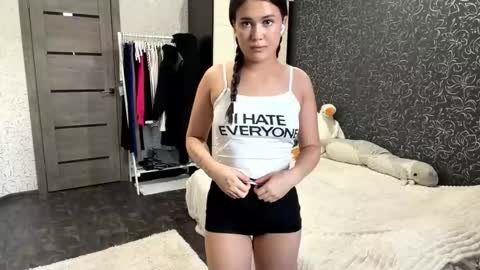 Snapshot of josefagamber chatting on March 16, 10:19 am Eli online show from March 16, 10:19 am