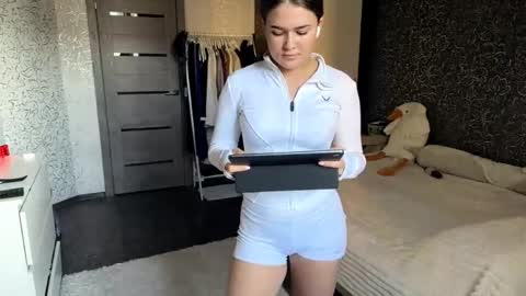 Snapshot of josefagamber chatting on March 26, 10:10 am Eli online show from March 26, 10:10 am