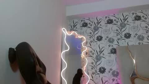 Joselyn  online show from December 15, 11:47 am