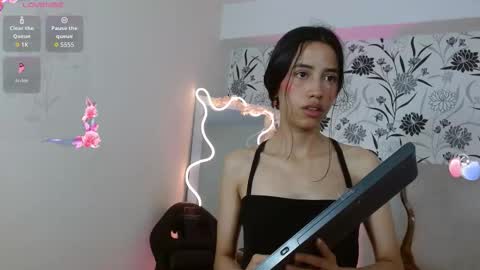 Joselyn  online show from December 20, 11:50 am