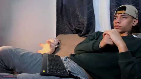 Josep online show from December 17, 2:44 am