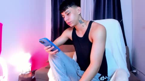 Josep online show from February 4, 12:40 am