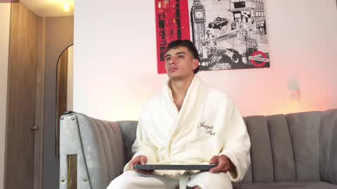 Snapshot of joseph__boy chatting on June 7, 11:47 am JOSEPH online show from June 7, 11:47 am