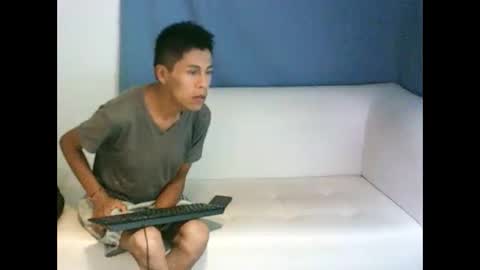 Snapshot of joseph_and_thomas chatting on February 9, 8:56 pm thomas y joseph online show from February 9, 8:56 pm