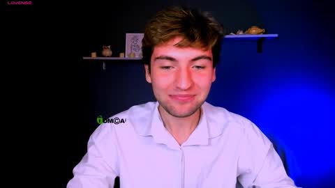 joseph_bear_ online show from November 4, 7:57 pm