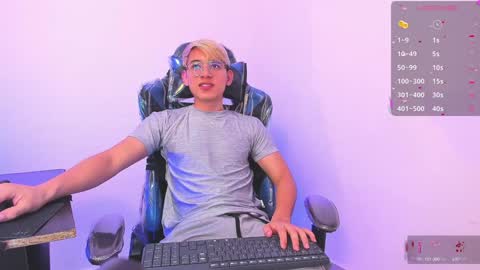 Snapshot of joseph_brown_ chatting on January 3, 12:30 pm JOSEPH BROWN online show from January 3, 12:30 pm