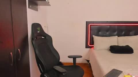 joseph palacios online show from November 2, 4:15 am