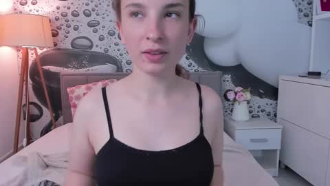 Josephine online show from May 5, 12:24 pm
