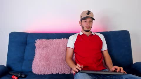 Snapshot of josh_and_val chatting on January 17, 4:06 am Josh Val online show from January 17, 4:06 am