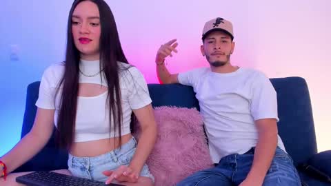 Snapshot of josh_and_val chatting on February 27, 12:32 am Josh Val online show from February 27, 12:32 am