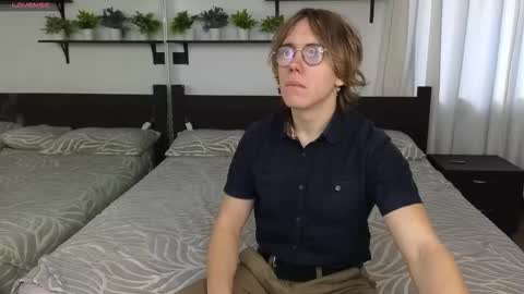 Alex online show from February 20, 7:54 am