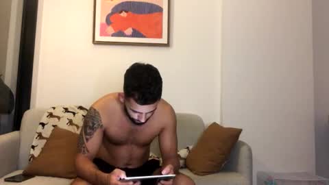 josh_xo online show from November 16, 2:55 pm