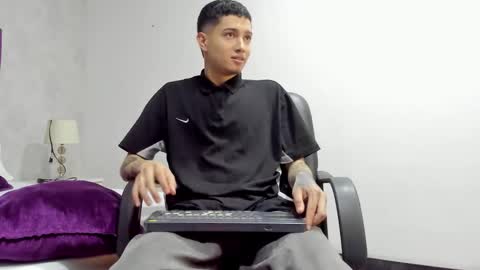 JoshBeech online show from February 2, 1:54 pm