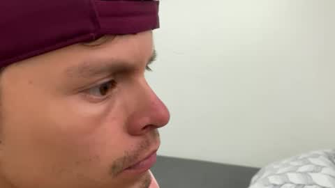 Snapshot of josheli chatting on February 25, 9:24 pm Nicolas online show from February 25, 9:24 pm