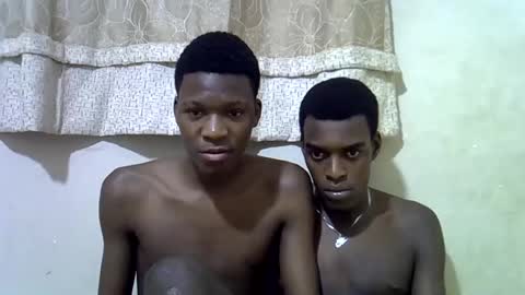 Snapshot of joshkeinz chatting on April 25, 7:00 pm joshkeinz online show from April 25, 7:00 pm