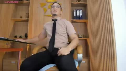 joshmiller___ online show from June 22, 6:38 pm