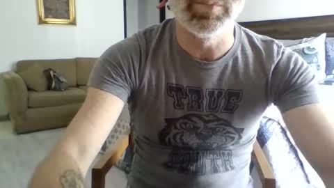 Newbie - Tips appreciated online show from May 24, 9:42 pm