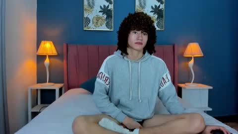 Snapshot of joss_shellby chatting on February 22, 4:16 pm joss_shellby online show from February 22, 4:16 pm