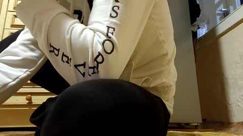 jostign online show from November 24, 7:02 pm