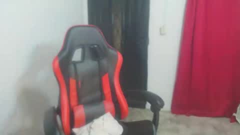 josue_linares online show from November 5, 9:20 am