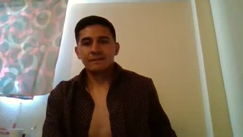 Snapshot of jota_latino chatting on November 13, 9:58 pm jota_latino online show from November 13, 9:58 pm