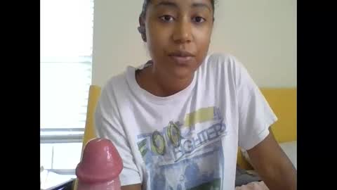 Snapshot of jottijade chatting on October 1, 12:33 pm jottijade online show from October 1, 12:33 pm