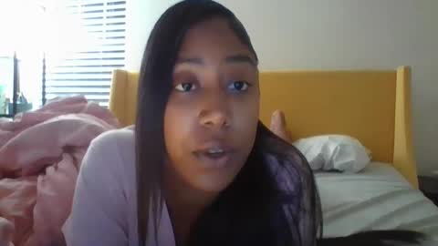 Snapshot of jottijade chatting on October 4, 6:44 am jottijade online show from October 4, 6:44 am
