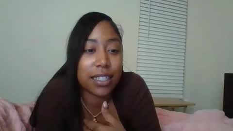Snapshot of jottijade chatting on October 5, 2:32 am jottijade online show from October 5, 2:32 am