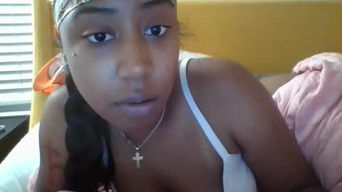 Snapshot of jottijade chatting on October 13, 10:37 am jottijade online show from October 13, 10:37 am