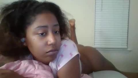 jottijade online show from November 20, 3:39 am