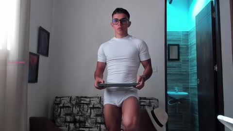 Im Jouliano online show from October 9, 8:40 pm