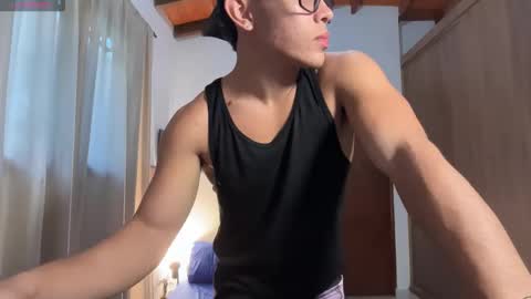 Im Jouliano online show from February 6, 10:24 pm