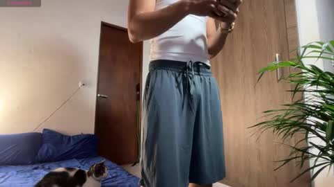 Im Jouliano online show from February 7, 10:57 pm