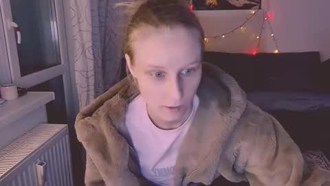 joy_keys online show from February 18, 6:58 pm